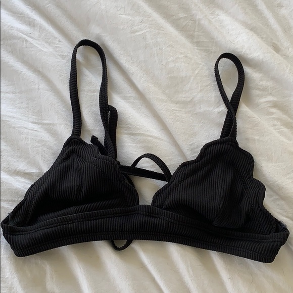 Urban Outfitters bikini top - Picture 1 of 3